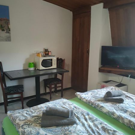 Penzion Rony Radejov Bagian luar foto