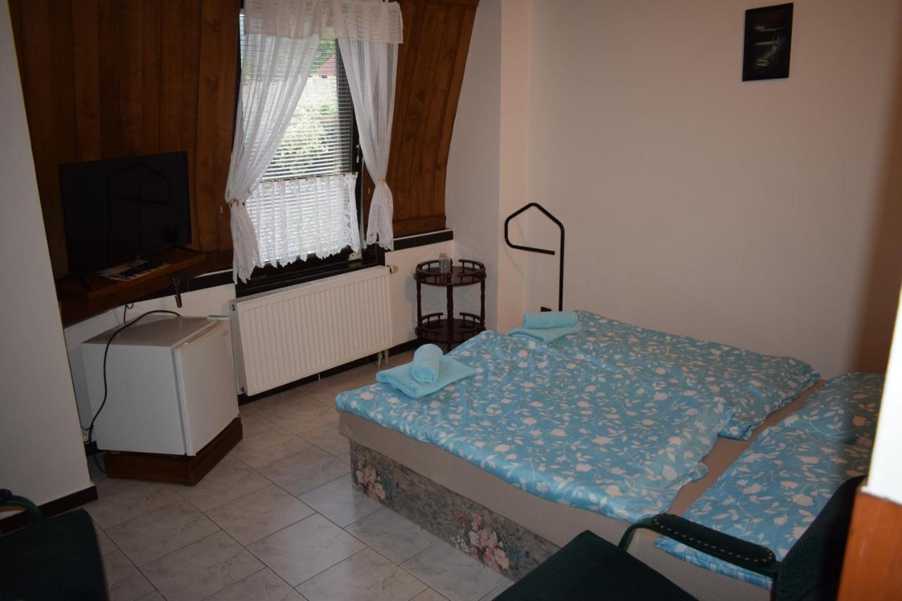 Penzion Rony Radejov Bagian luar foto